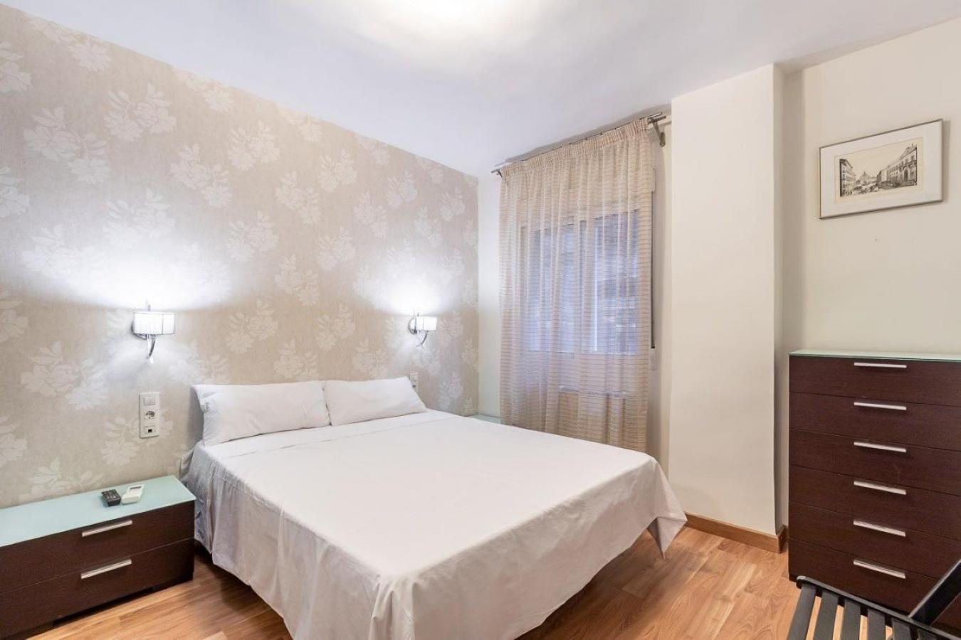 Tuguest Castaneda Apartment Гранада Екстериор снимка